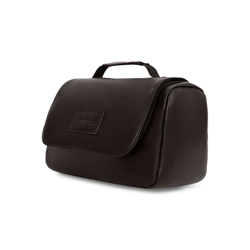 
        Shop Bentley Brown Edition22 District Hanging Toiletry in Canada at only $80.00 9th look
      