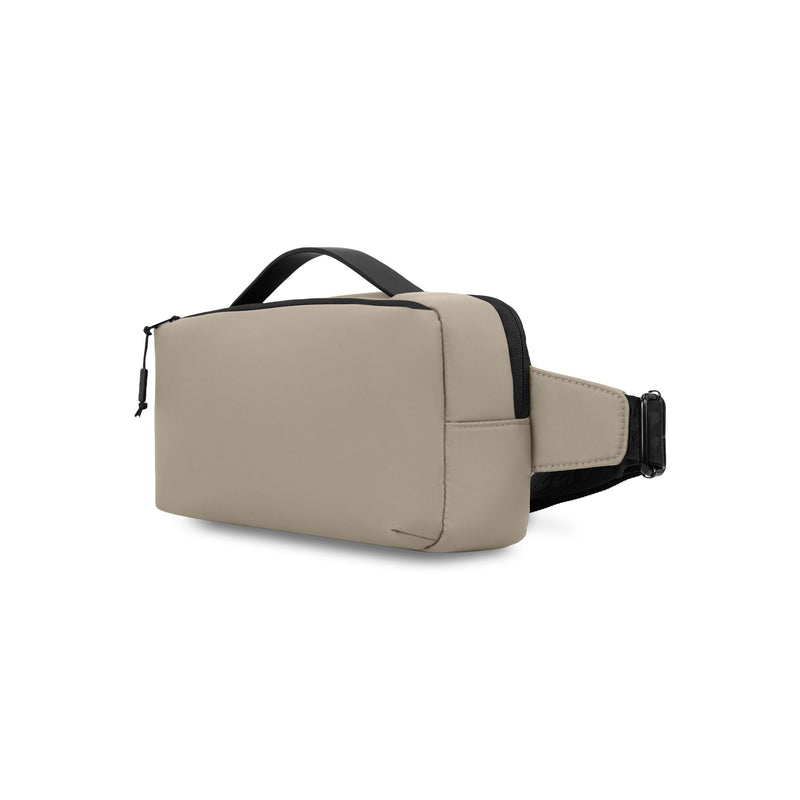 
        Shop Bentley Beige Edition22 Avenue Money Belt in Canada at only $80.00 13th look
      