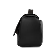 
                    Shop Bentley Black Edition22 District Hanging Toiletry in Canada at only $80.00 3rd look
                  