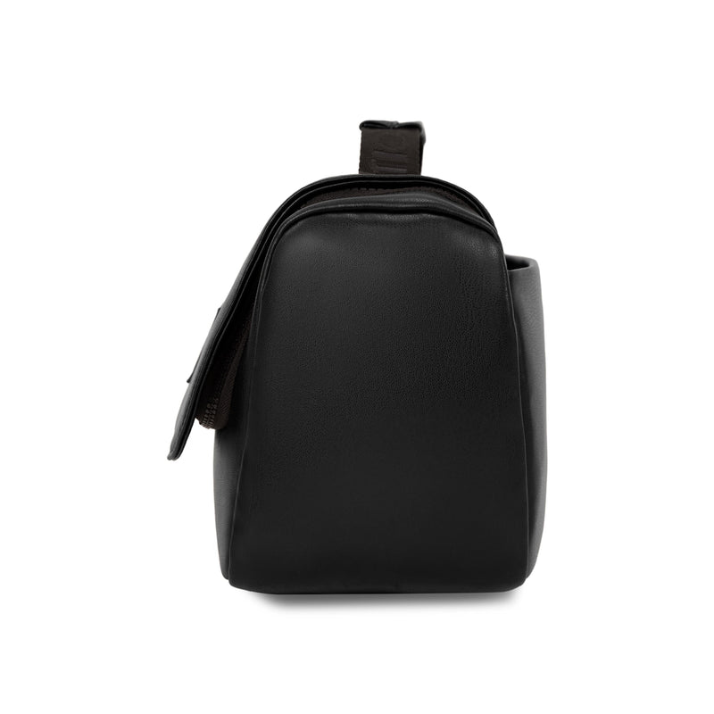 
        Shop Bentley Black Edition22 District Hanging Toiletry in Canada at only $80.00 3rd look
      