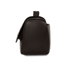 
                    Shop Bentley Brown Edition22 District Hanging Toiletry in Canada at only $80.00 3rd look
                  