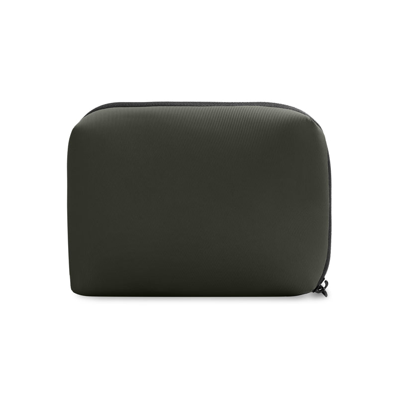
        Shop Bentley Green Edition22 Avenue Tech Pouch in Canada at only $35.00 21st look
      