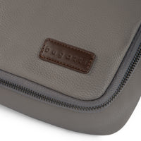 
                      Shop Bentley Gris Organisateur de voyage Bugatti Contrast  in Canada at only $39.99 8th look
                    