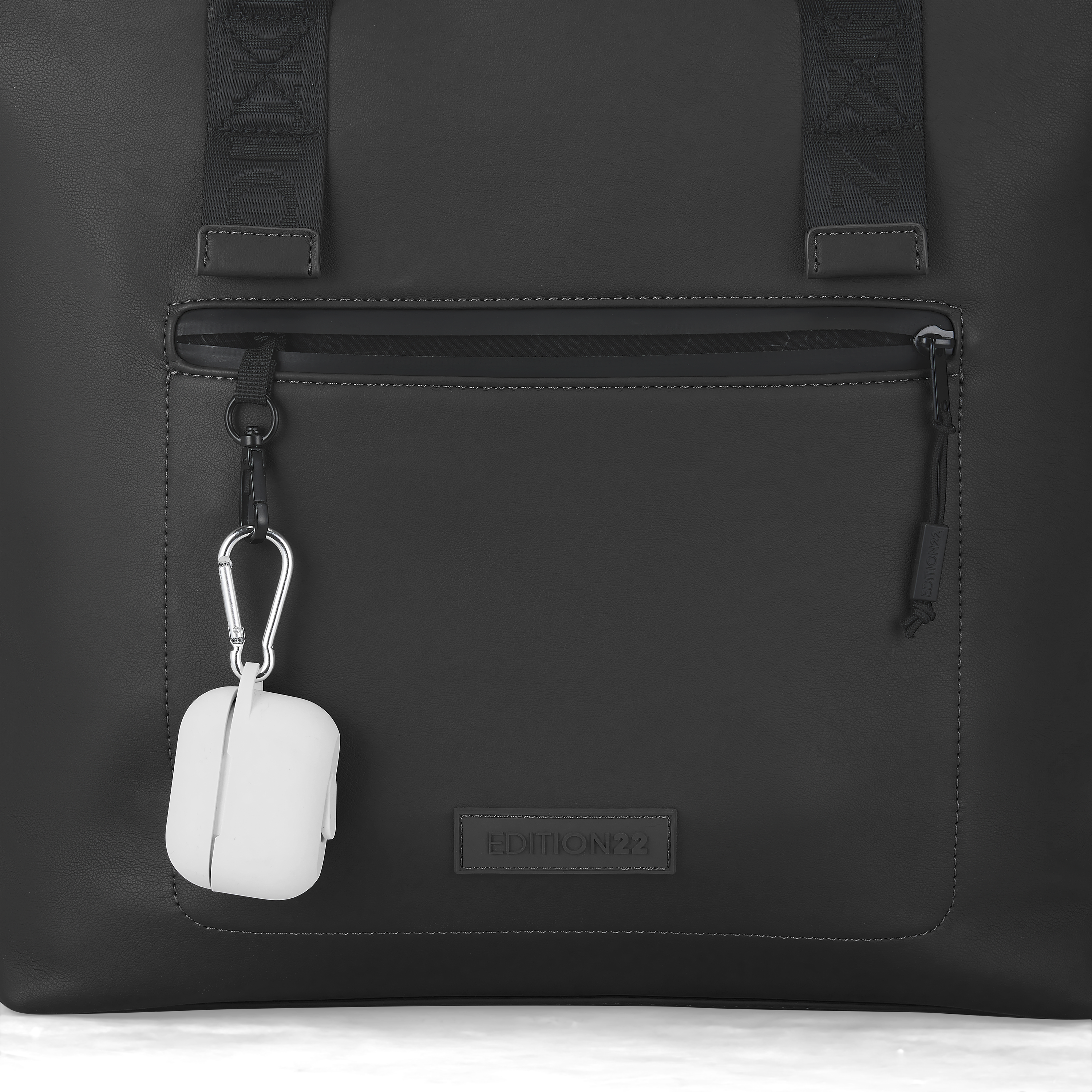 Shop Bentley Noir Sac fourre-tout Vision Edition22 in Canada at only $65.99 3rd look