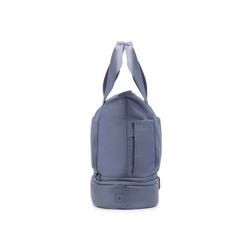 
        Shop Bentley Bleu Bugatti Raphael Sac fourre-tout convertible 4-en-1 in Canada at only $98.00 20th look
      
