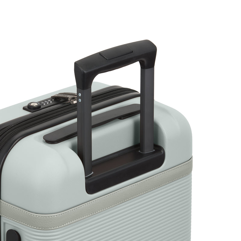 
        Shop Bentley Vert Valise de cabine rigide Bugatti Wellington in Canada at only $83.99 24th look
      